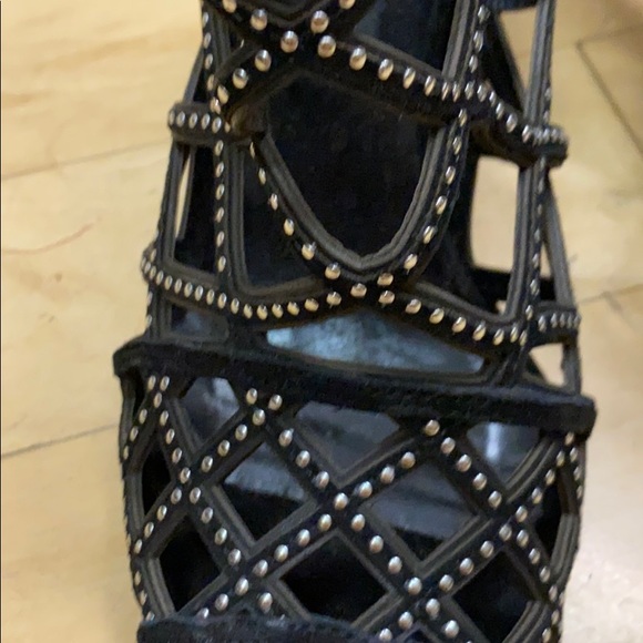 Burberry black suede and studs peep toe ankle 👢 - Picture 6 of 9